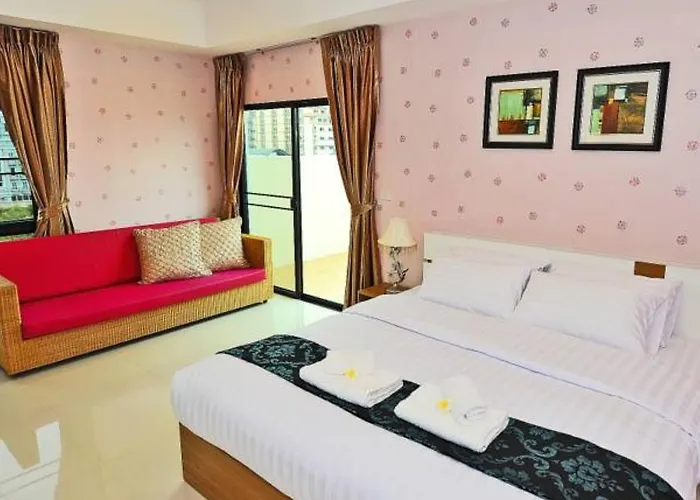 Grand Prapa Place